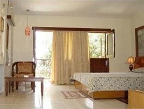 Hôtel Corbett Suman Grand à Corbett National Park Extérieur photo